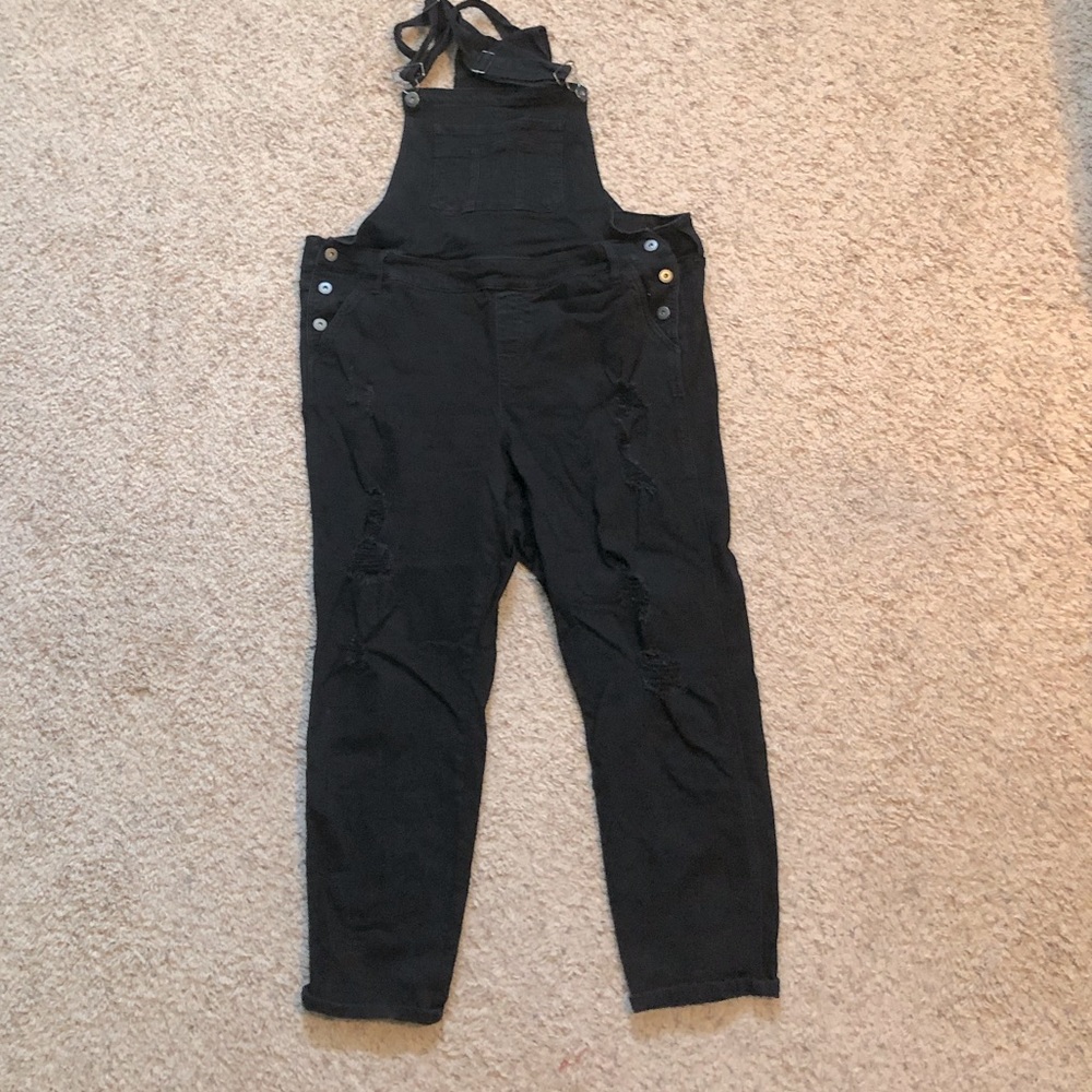 Torrid size 18 cropped black overalls